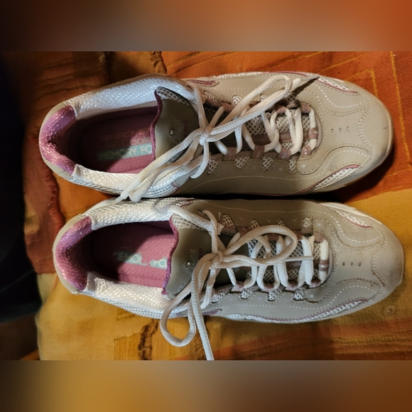 EUC Women's Skechers size 9 - Picture 6 of 12
